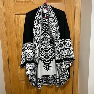 Reversible black and white cardigan xl